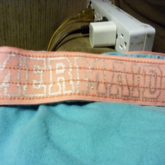 GREAT CONDITION!! 4 outfits & 1 pr. Shorts (Size 4t-5t) 2 rompers & 2 dresses!! - Picture 14 of 14